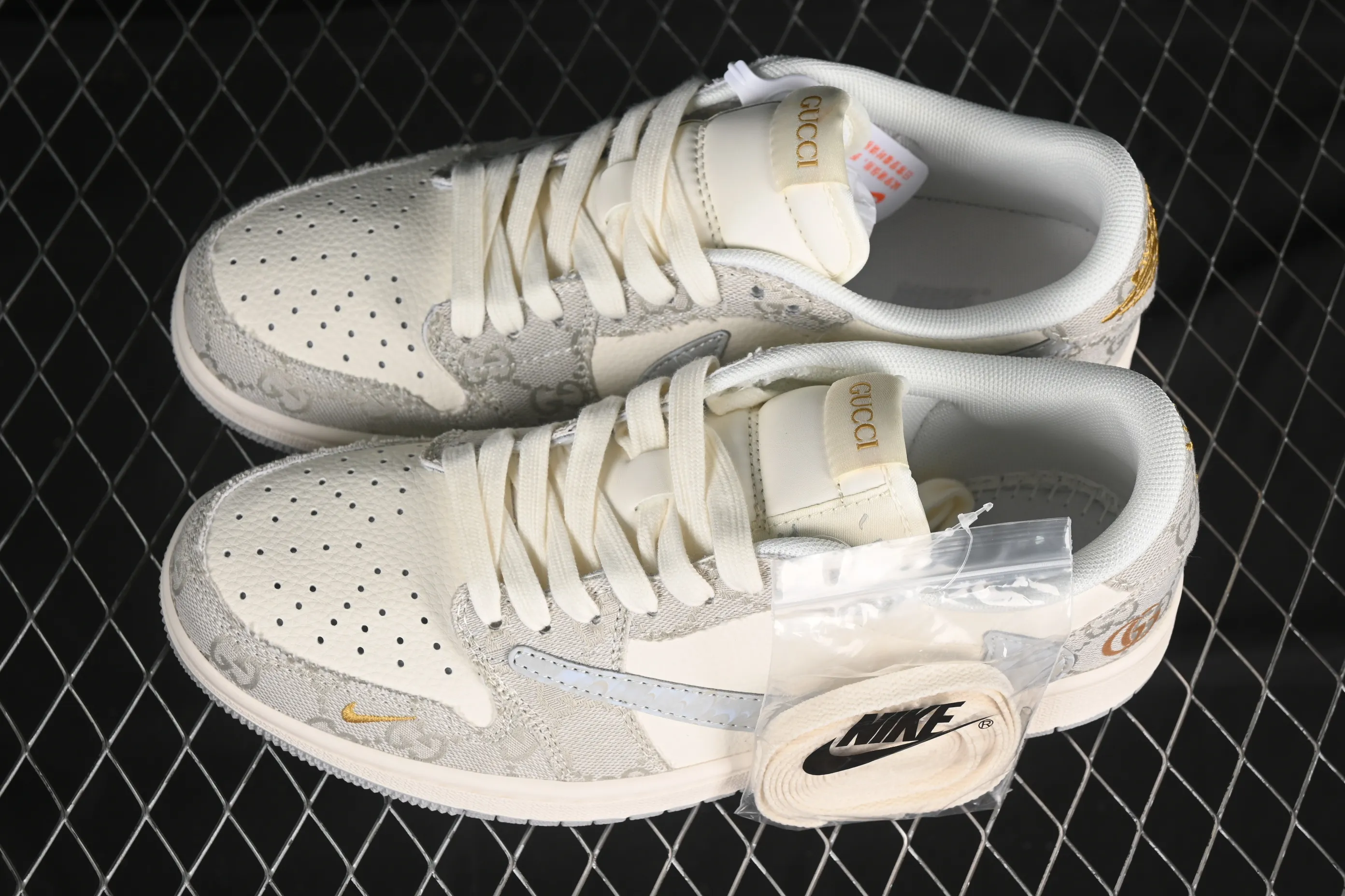 All categories Air Jordan Jordan series basketball shoes Air Jordan 1 Low High-end customized low-top sneakers Travis Scott x Fragment Design x Air Jordan 1 Low OG SP AJ1 Joe 1 Gucci joint smoke gray canvas low-top cultural casual sneakers XS7089-604